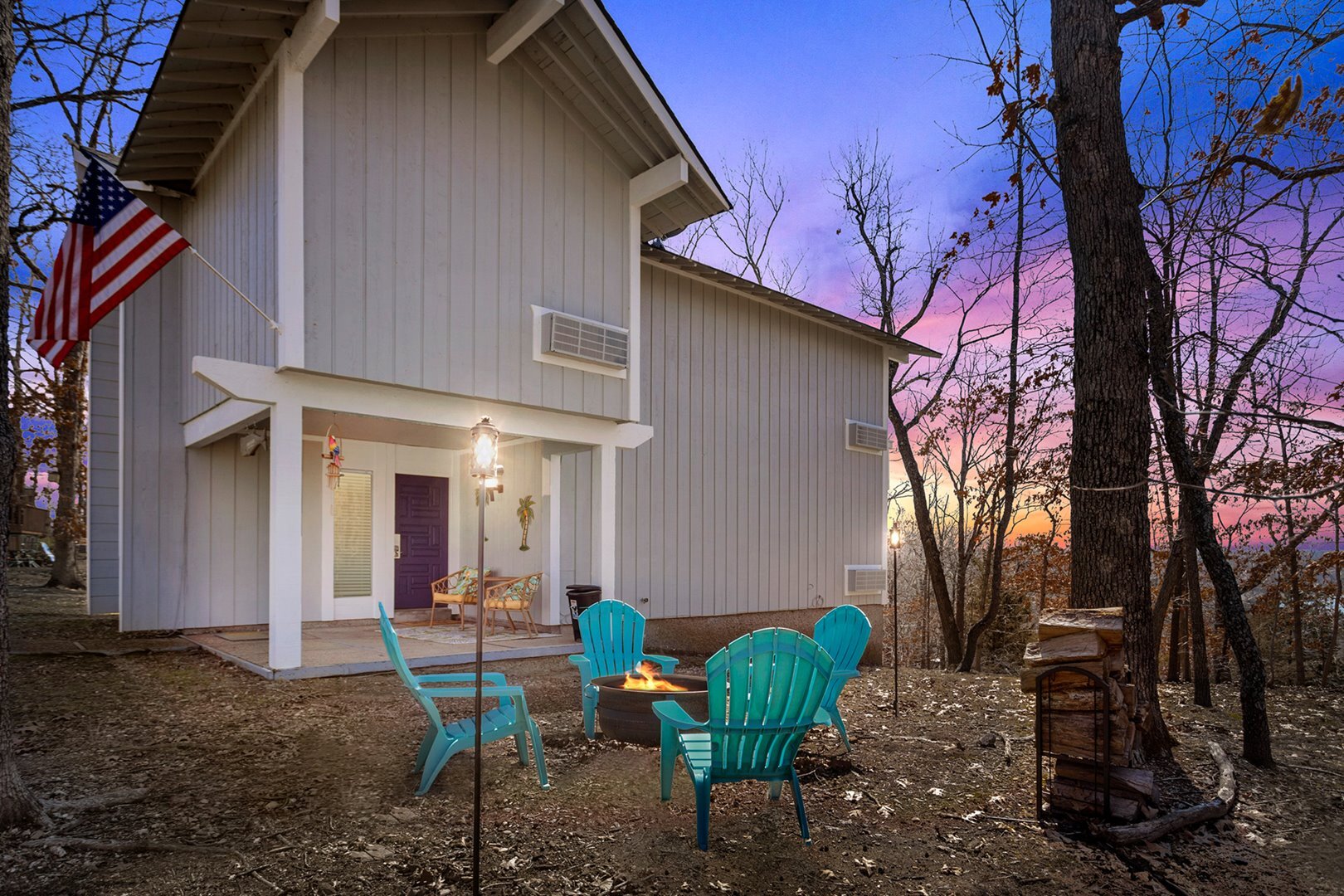 Deja Blue in Osage Beach, MO