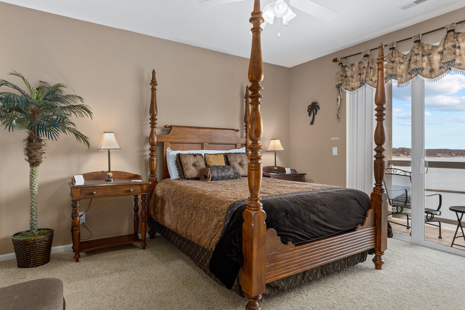Lands End 216 in Osage Beach, MO