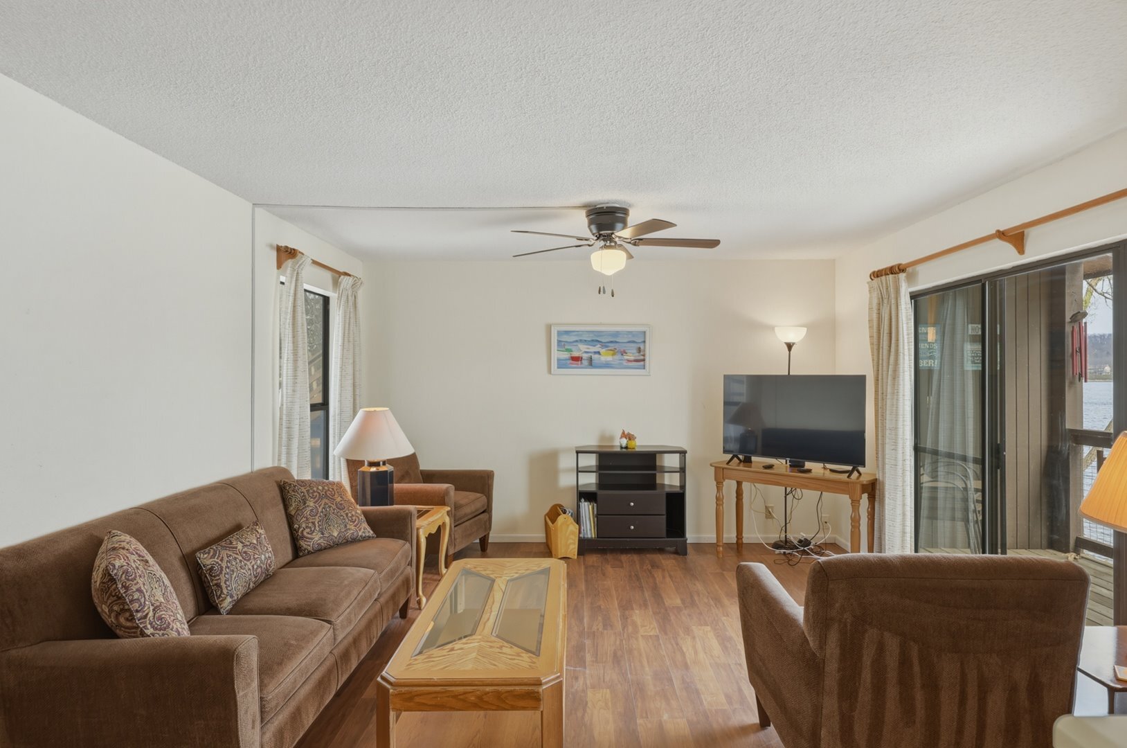 Lone Oak Point 16 in Sunrise Beach, MO